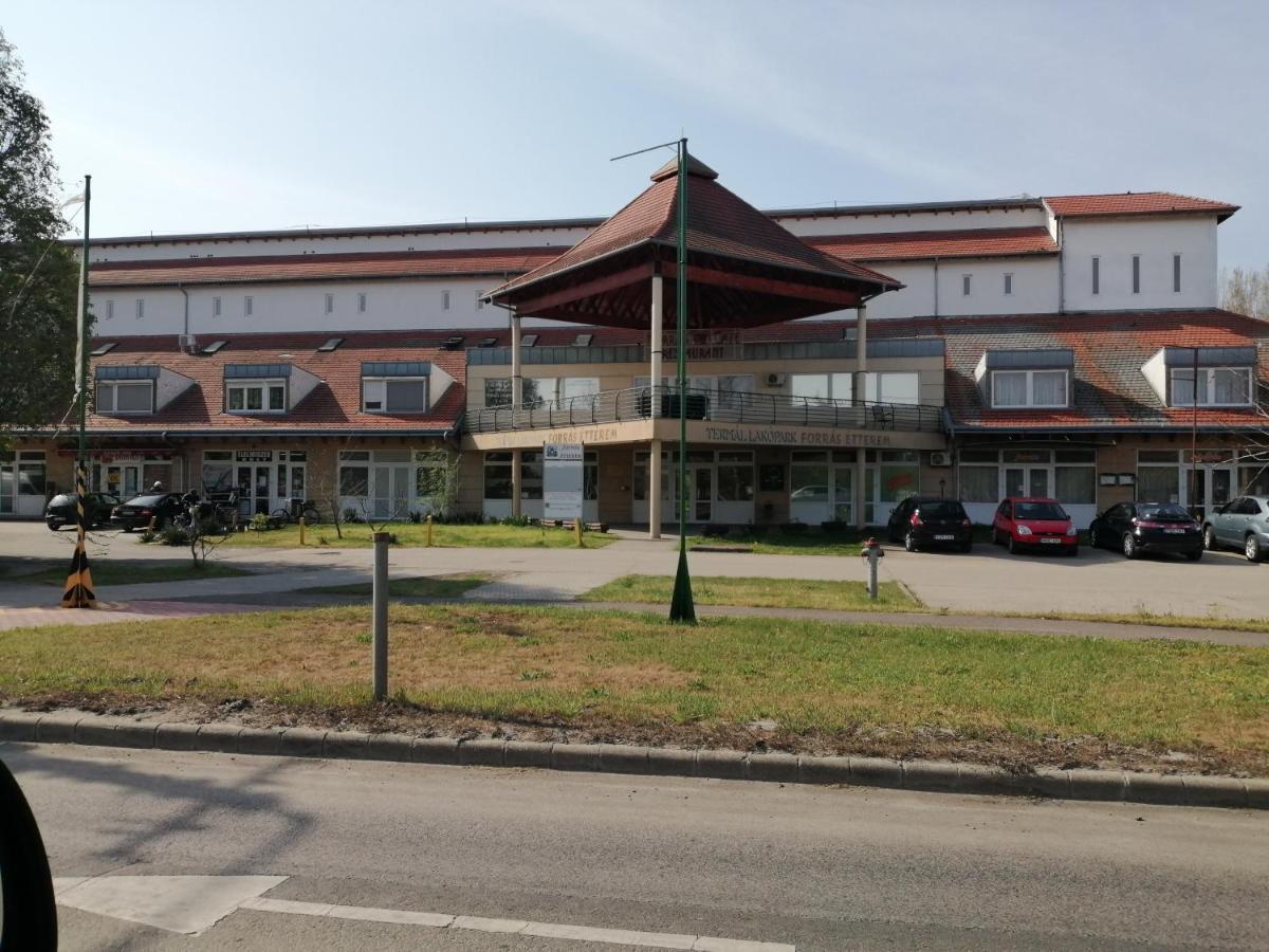 Cserke-Thermál Apartman Cserkeszőlő Kültér fotó